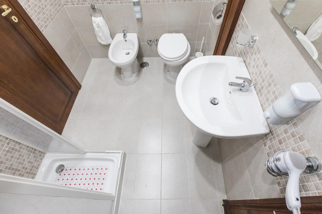 Opera Home Napoli Bagian luar foto