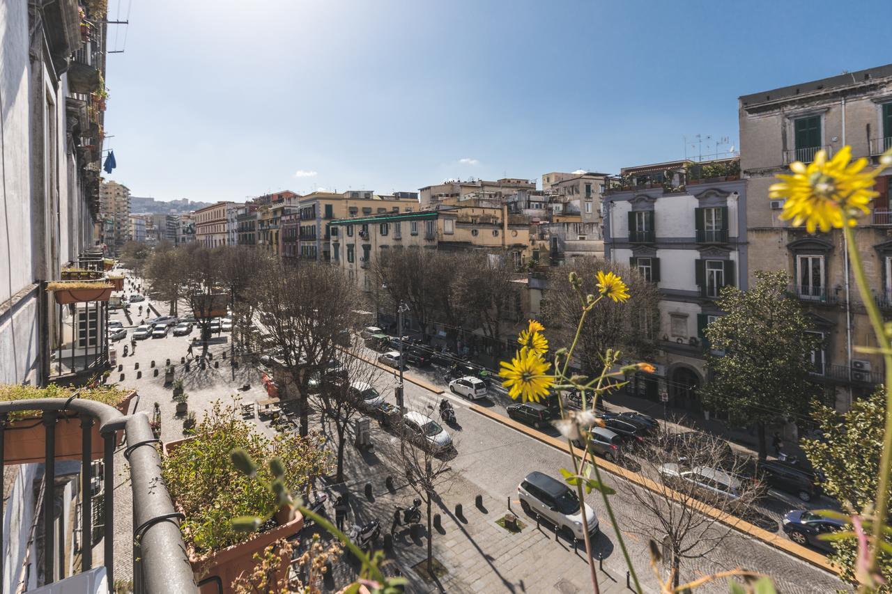 Opera Home Napoli Bagian luar foto