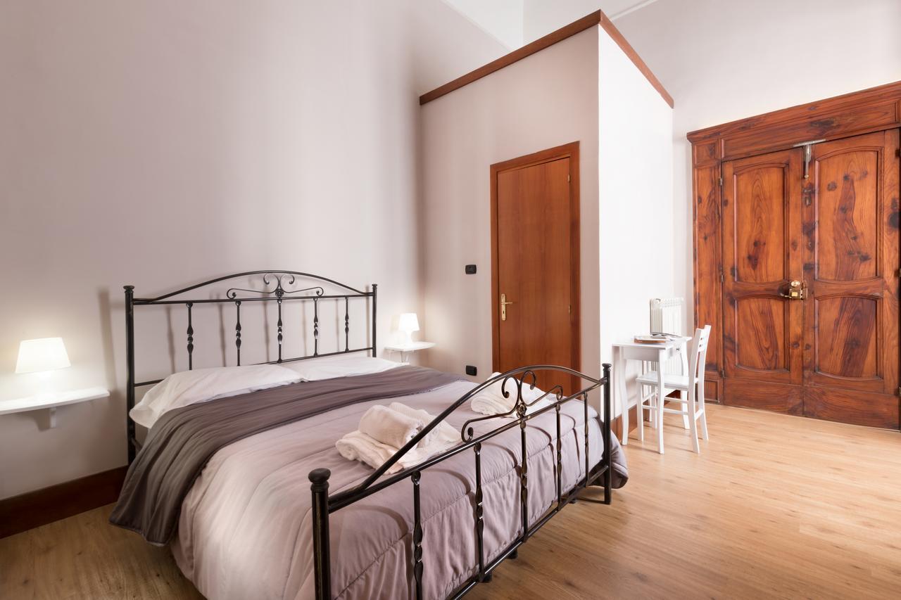 Opera Home Napoli Bagian luar foto