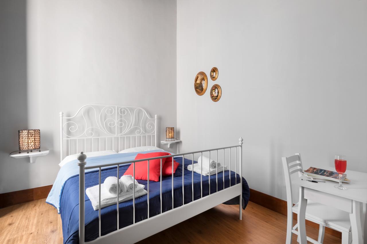 Opera Home Napoli Bagian luar foto
